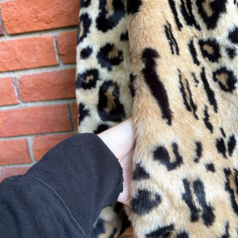 SOLD Leopard print teddy coat - Picture 5 of 8